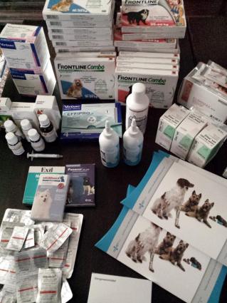 donatie 13 december 2015 Dierenkliniek Lochem